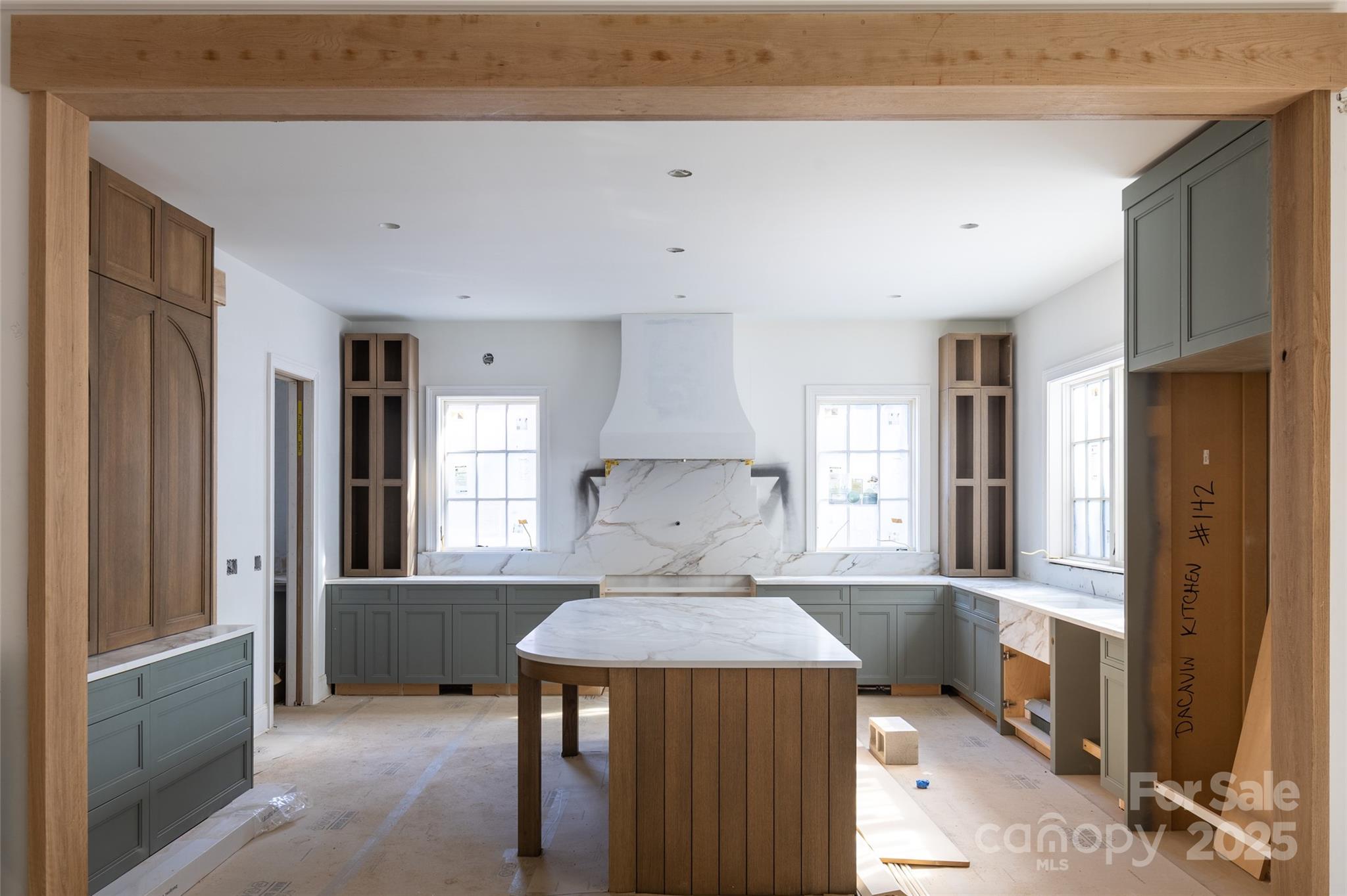 Homes for sale in Charlotte, NC | 1007 Dacavin Dr, Charlotte, NC 28226 | MLS# 4320838