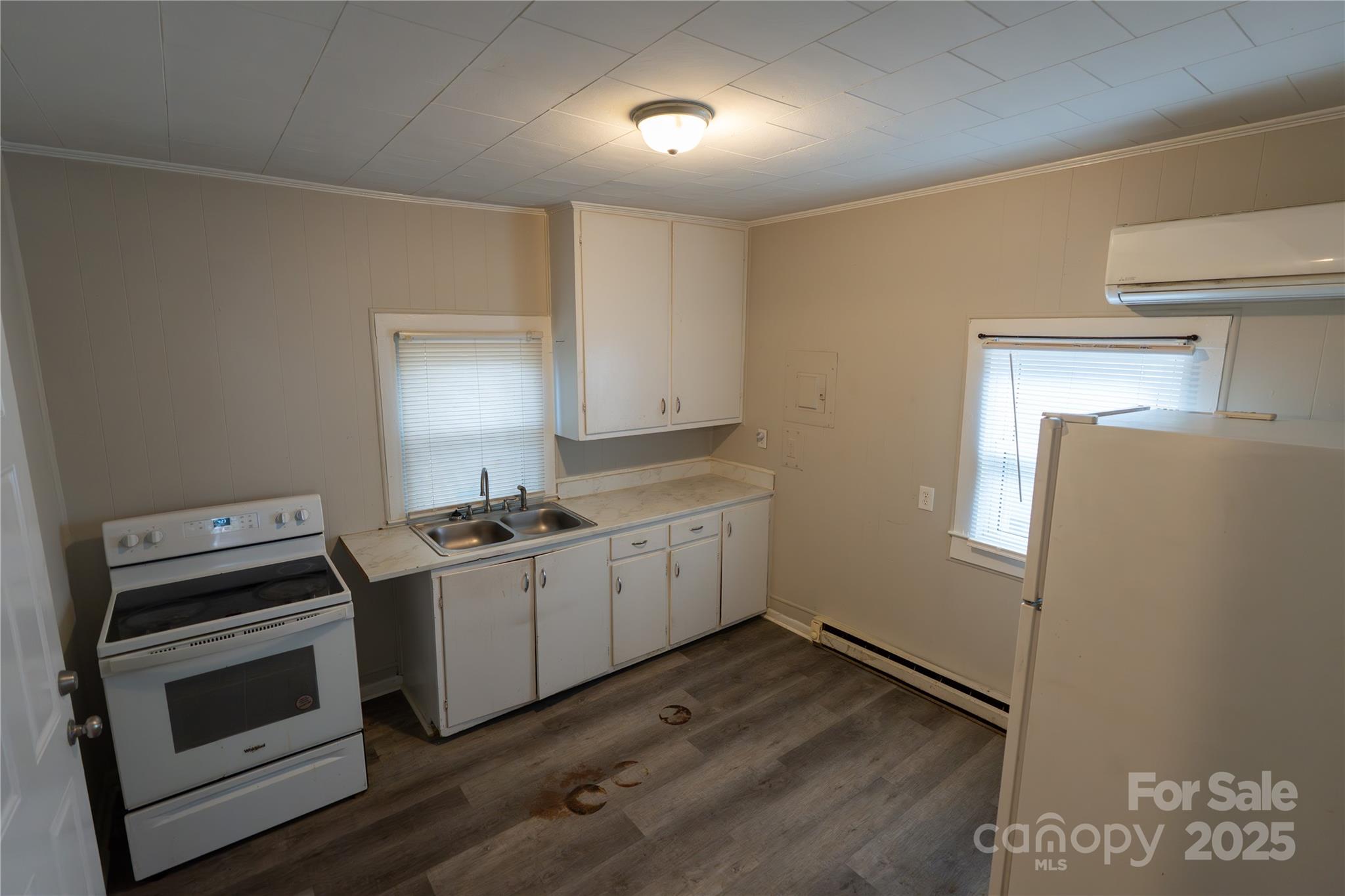 Homes for sale in Concord, NC | 275 Academy Ave Nw, Concord, NC 28025 | MLS# 4320912