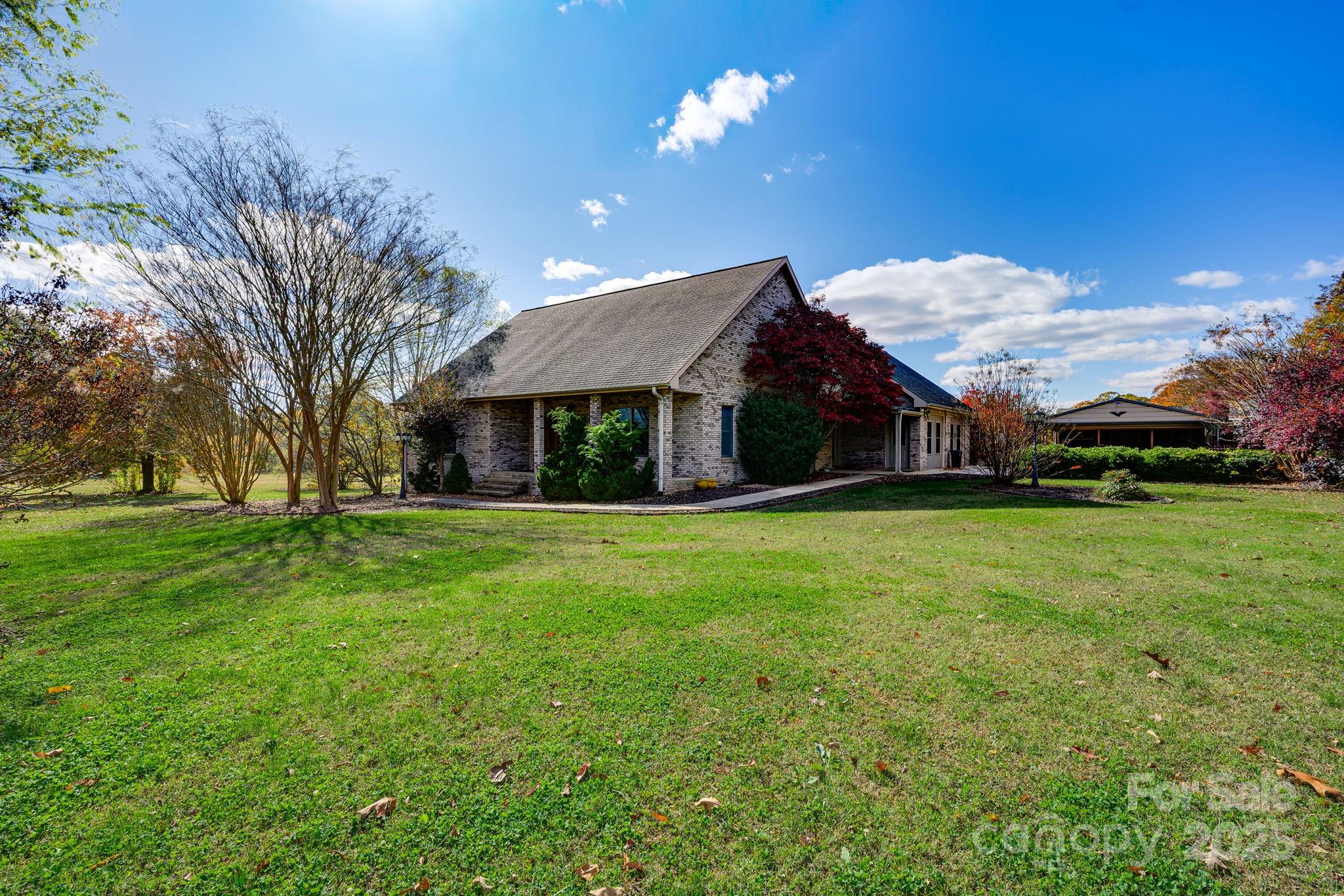 Homes for sale in Newton, NC | 1071 Caleb Setzer Rd, Newton, NC 28658 | MLS# 4321050