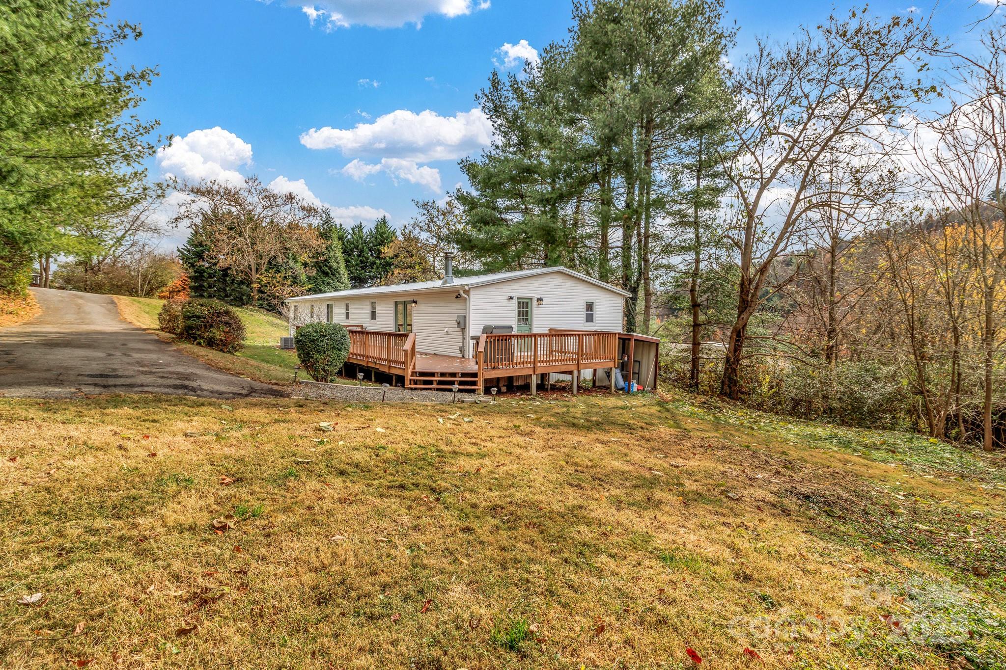 Homes for sale in Asheville, NC | 118 Heather Dr, Asheville, NC 28806 | MLS# 4321135