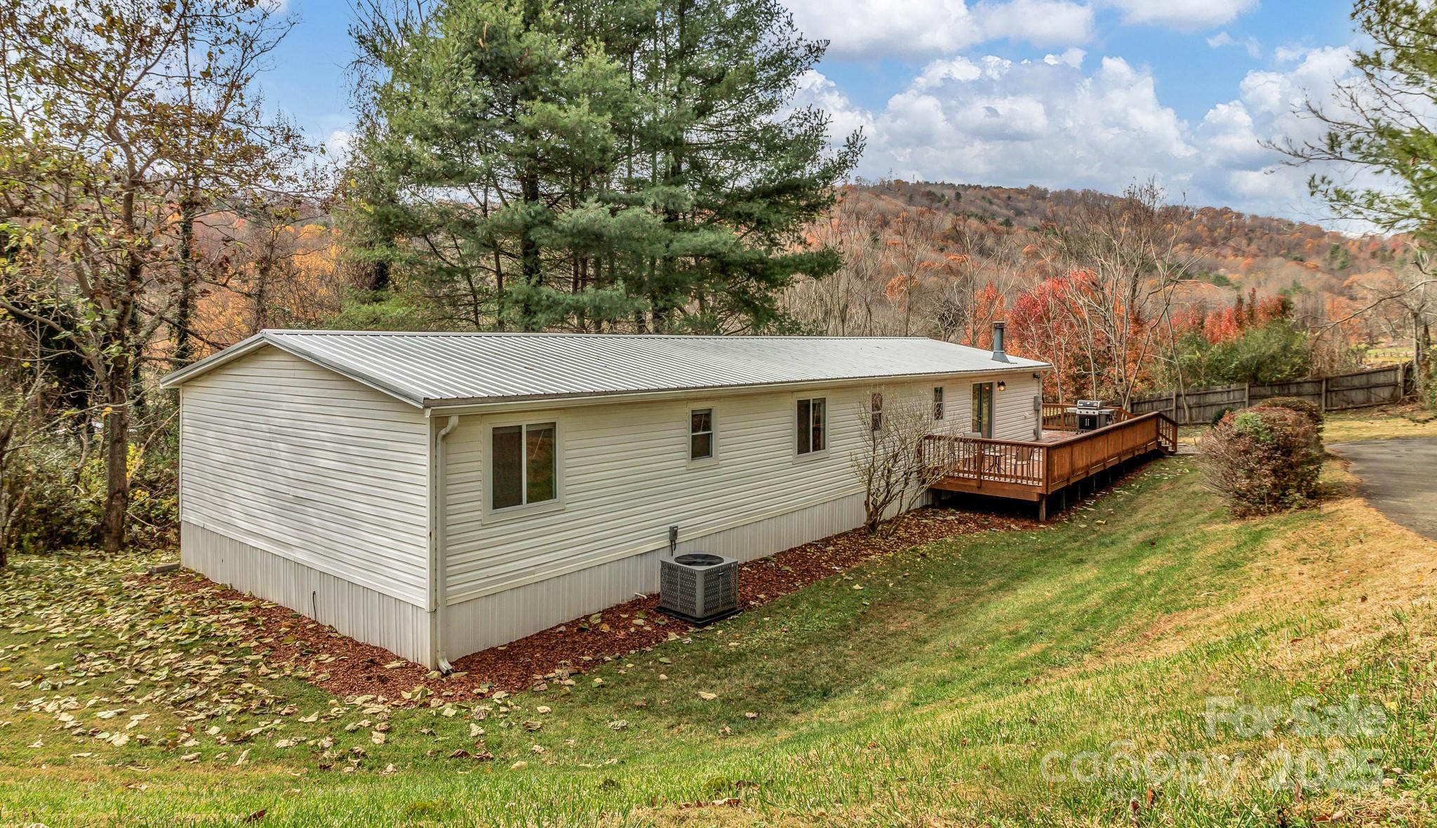 Homes for sale in Asheville, NC | 118 Heather Dr, Asheville, NC 28806 | MLS# 4321135