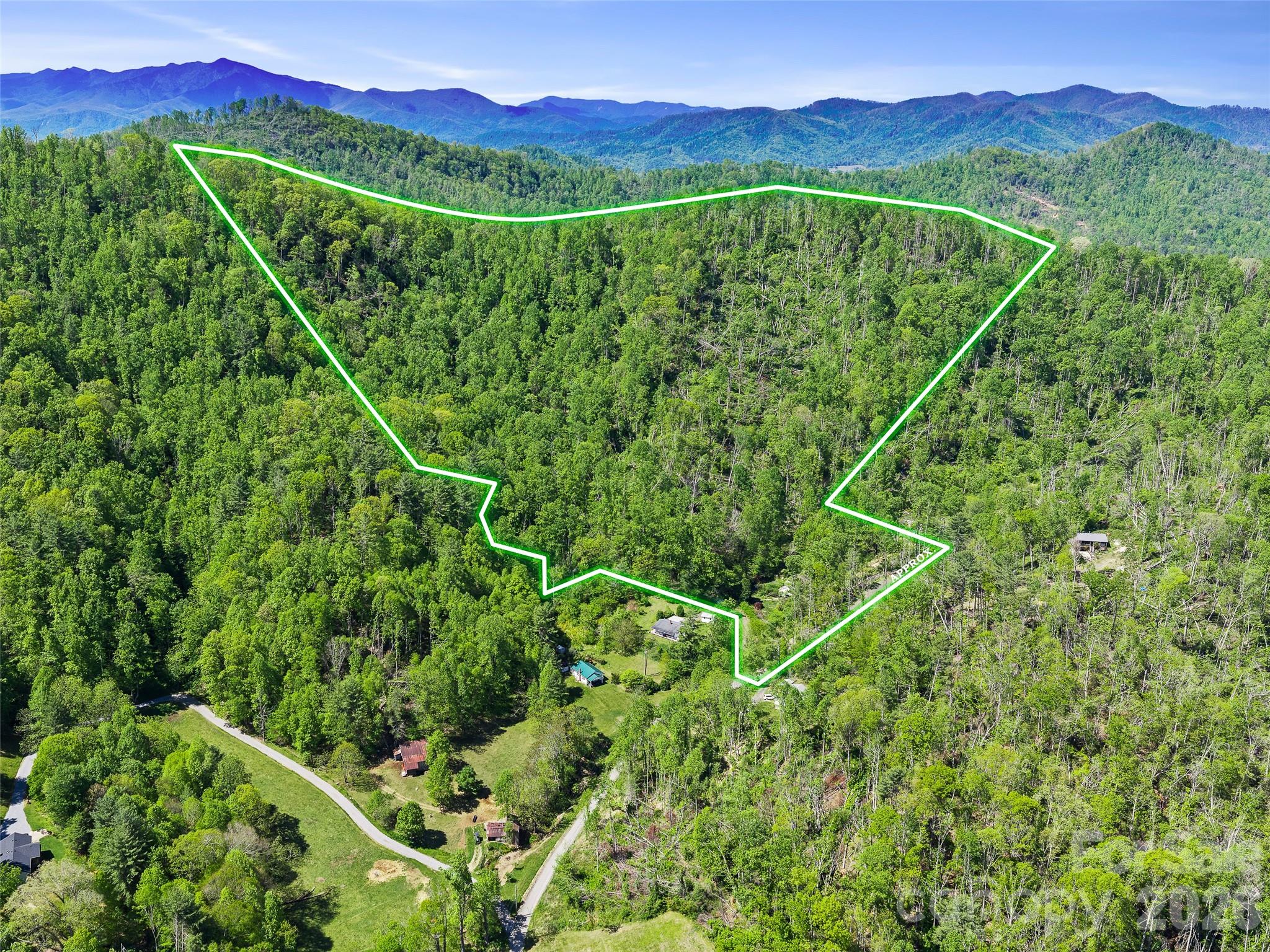 Photo 1 of Single family home for sale at 615 Fred Sparks Rd, Bakersville, NC 28705 | MLS# 4322515 | Listing updated on 2026-05-04
