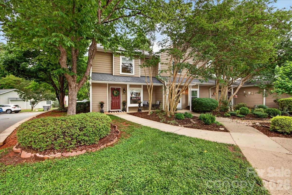 Homes for sale in Charlotte, NC | 830 Sardis Cove Dr, Charlotte, NC 28270 | MLS# 4323194