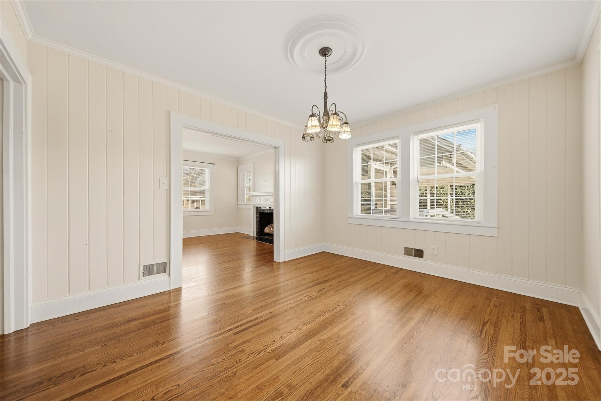 Homes for sale in Hickory, NC | 33 20Th Ave Nw, Hickory, NC 28601 | MLS# 4325775