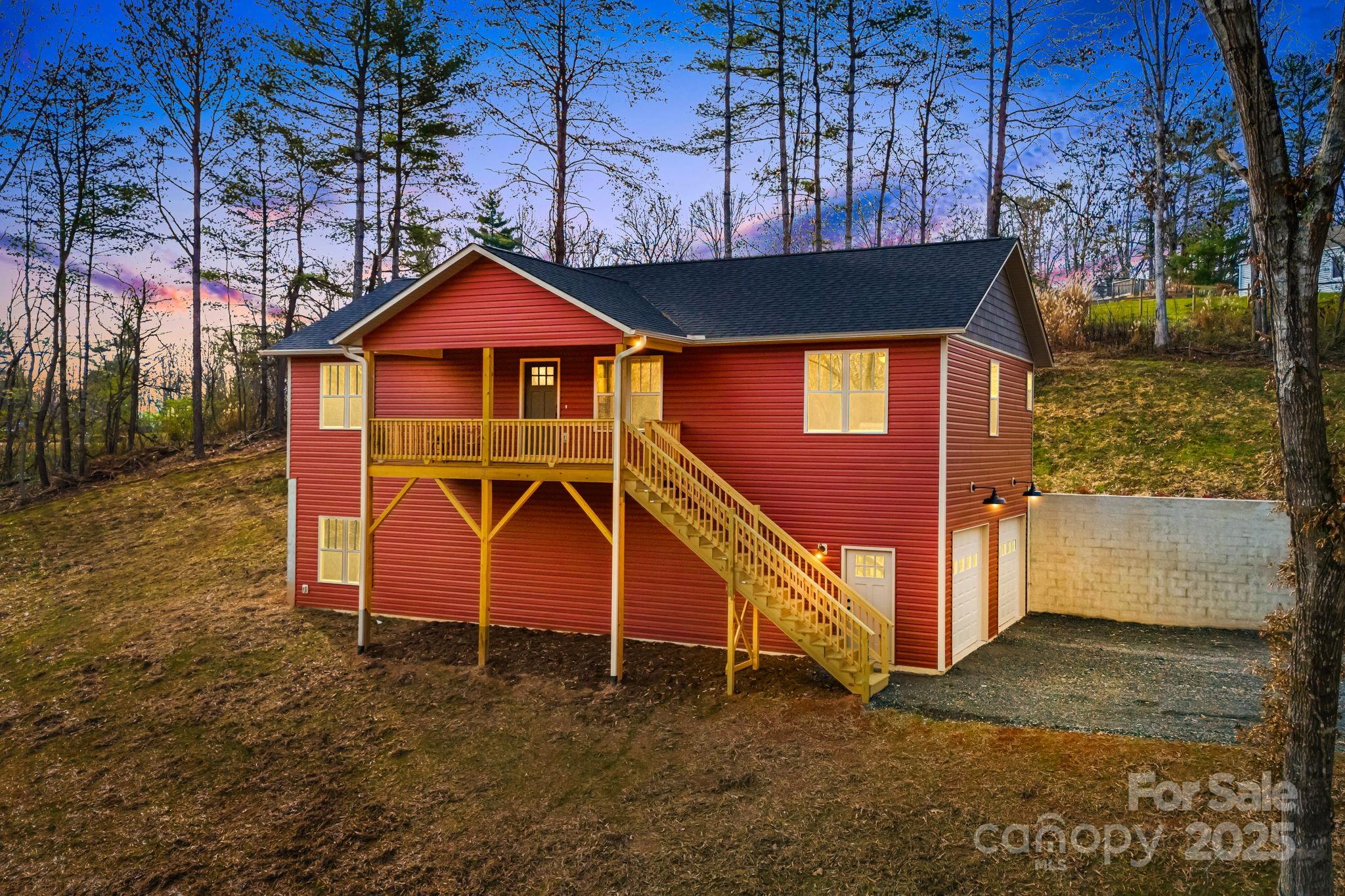 Homes for sale in Weaverville, NC | 738 Jupiter Rd, Weaverville, NC 28787 | MLS# 4326320