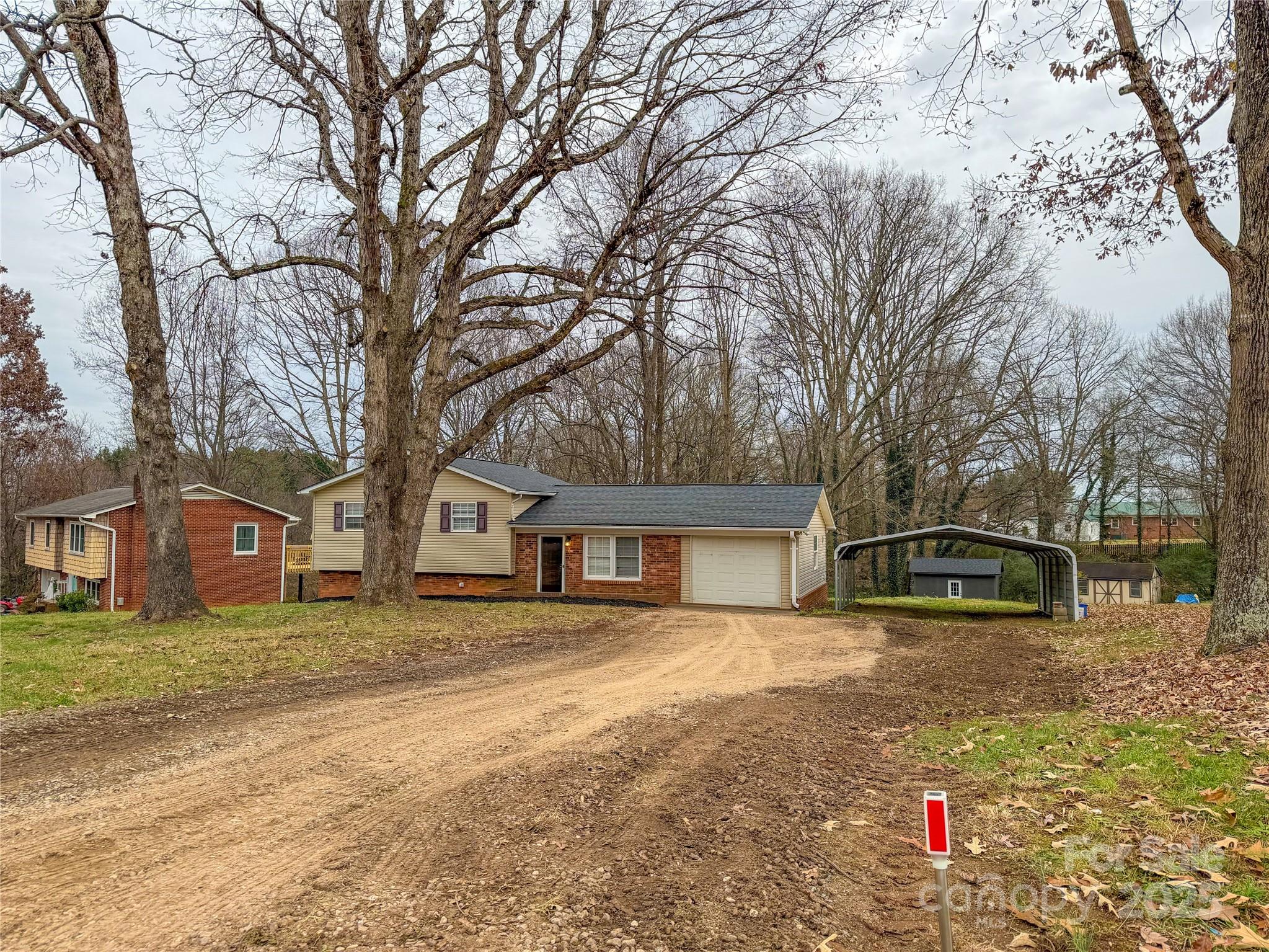 Homes for sale in Mooresville, NC | 130 Powder Horn Rd, Mooresville, NC 28115 | MLS# 4326602