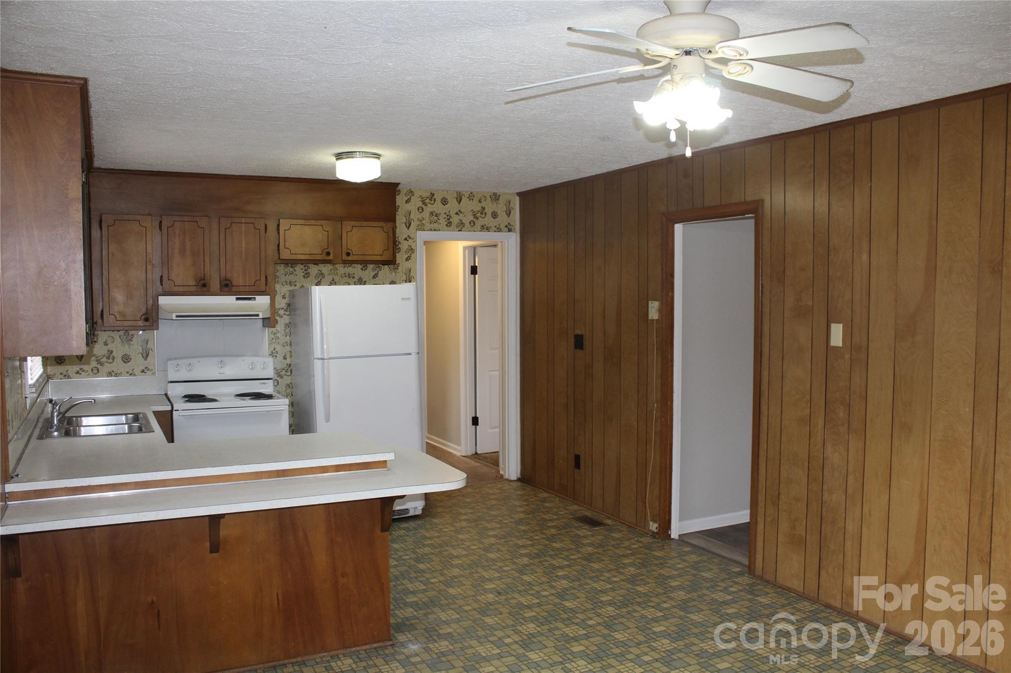 5th image of 1156 Oak Forest Dr, Morganton, NC 28655 | MLS# 4326969