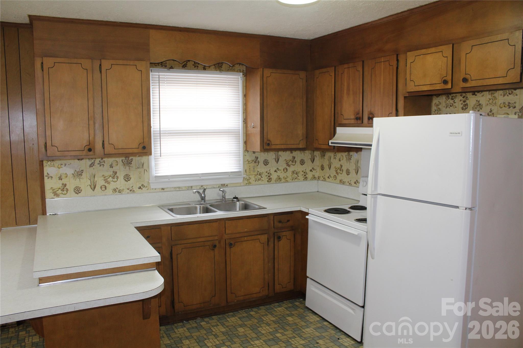3rd image of 1156 Oak Forest Dr, Morganton, NC 28655 | MLS# 4326969