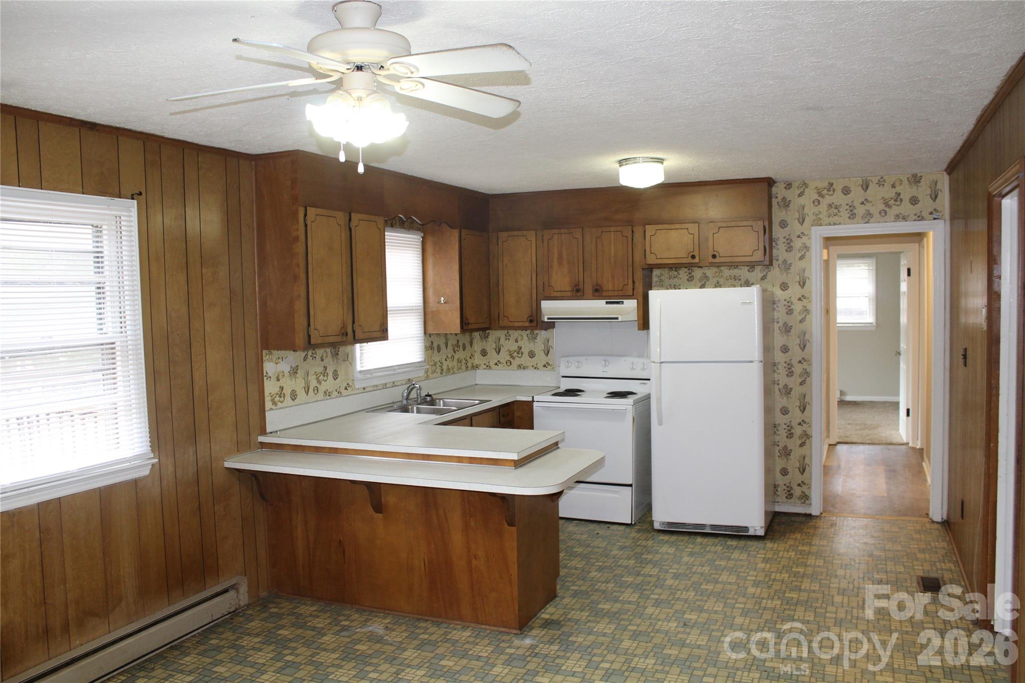 4th image of 1156 Oak Forest Dr, Morganton, NC 28655 | MLS# 4326969