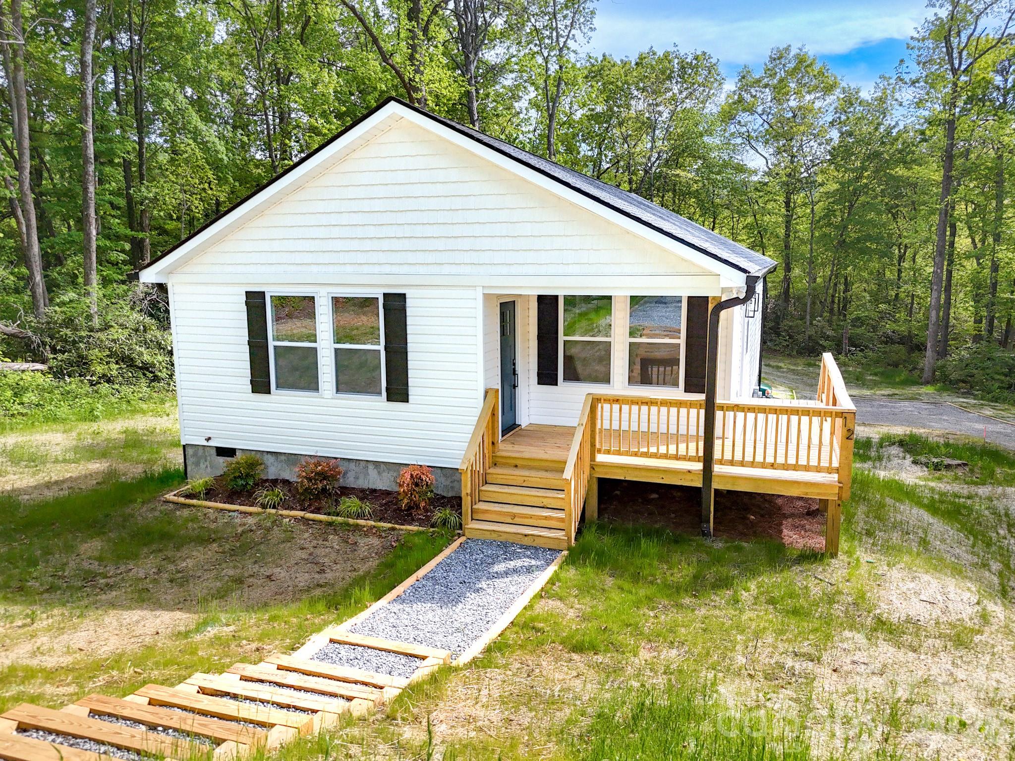 Homes for sale in Black Mountain, NC | 12 Knox Rd, Black Mountain, NC 28711 | MLS# 4327309