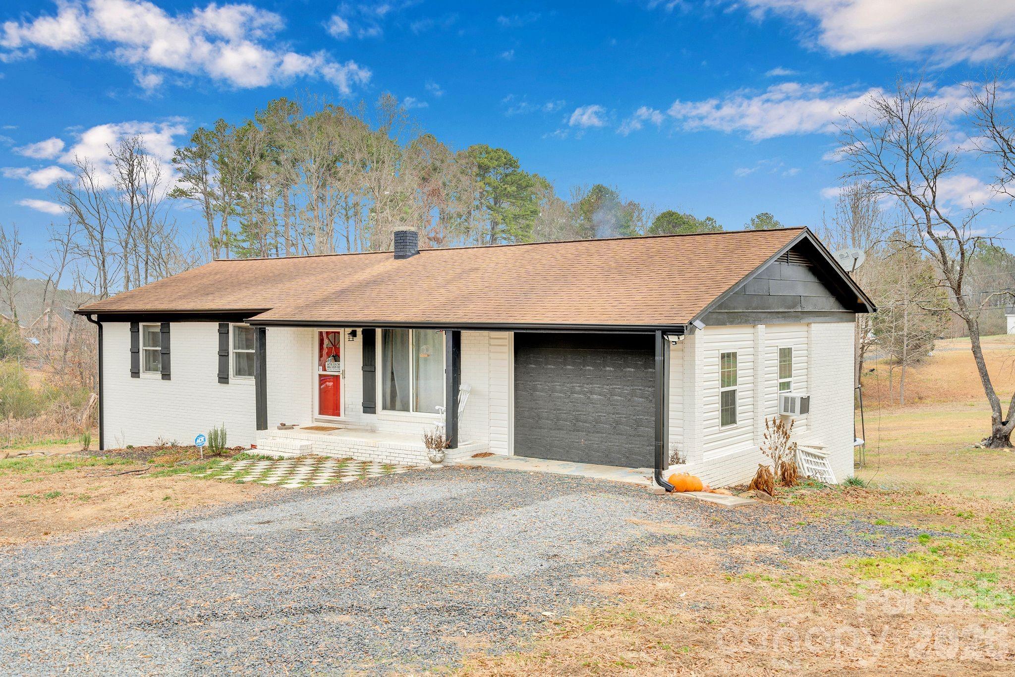 Homes for sale in Oakboro, NC | 17154 Frog Pond Rd, Oakboro, NC 28129 | MLS# 4328217