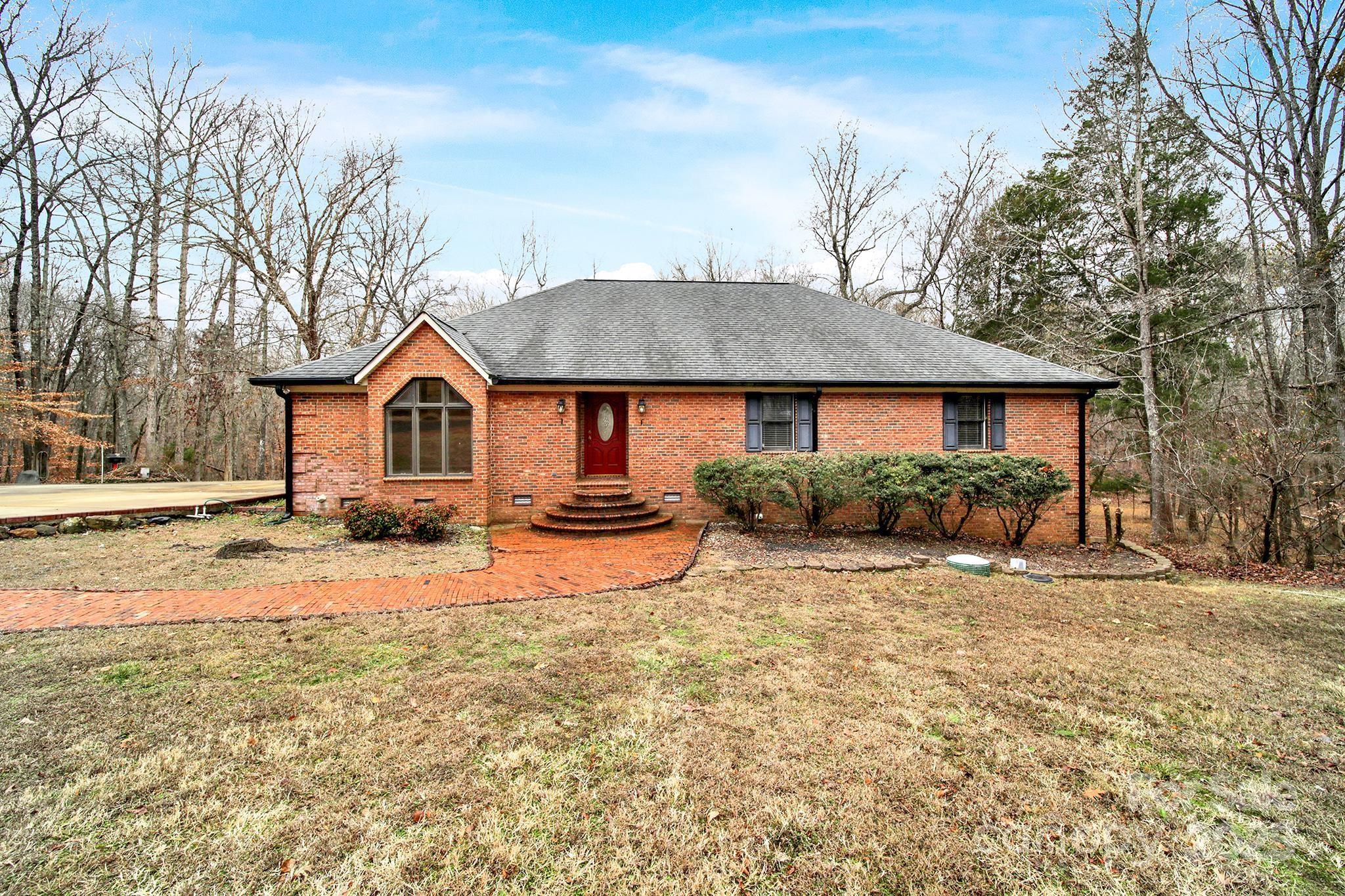 Homes for sale in Catawba, SC | 3422 Broach Dr, Catawba, SC 29704 | MLS# 4328389