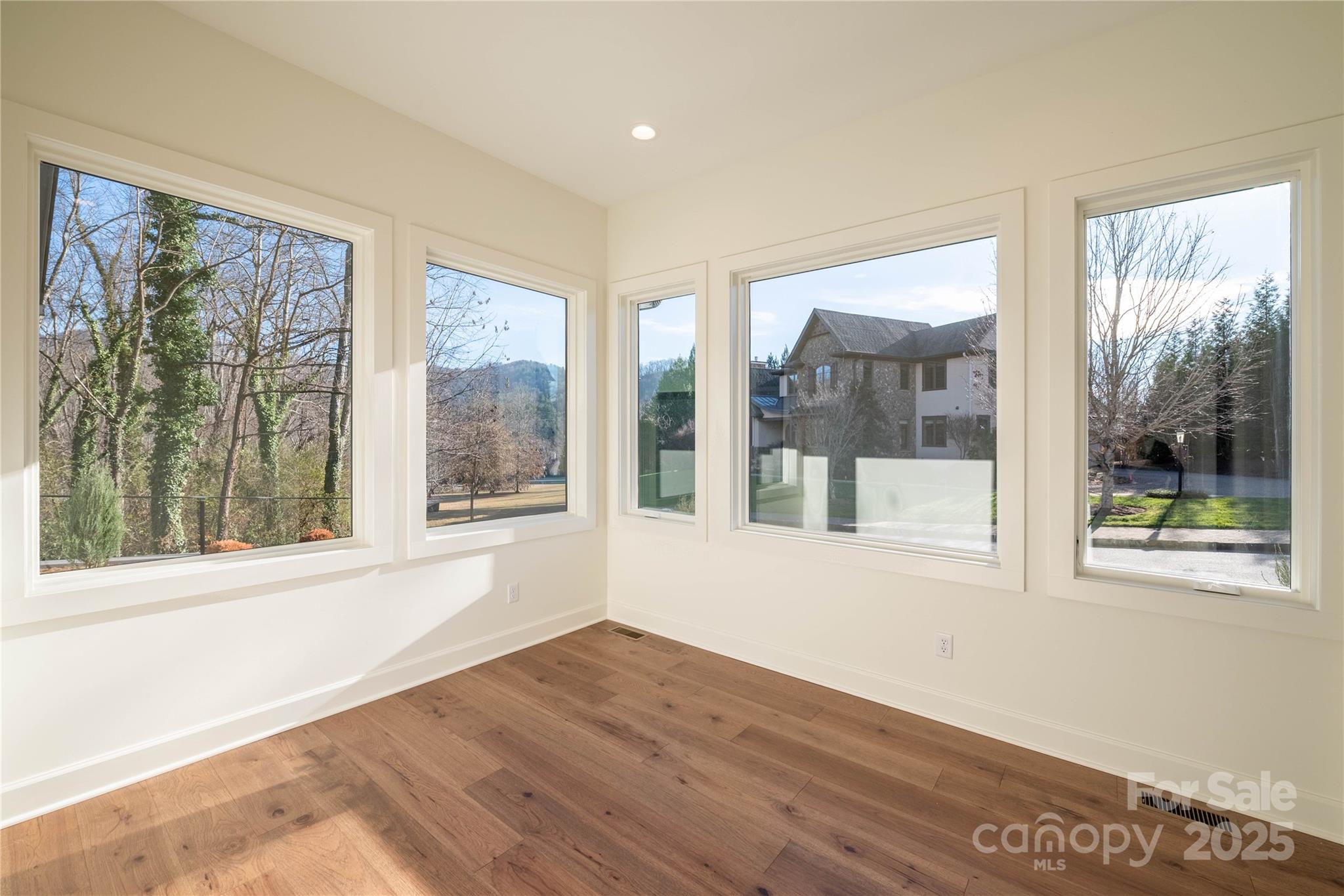 Homes for sale in Asheville, NC | 11 Kiftsgate Ct, Asheville, NC 28804 | MLS# 4329278