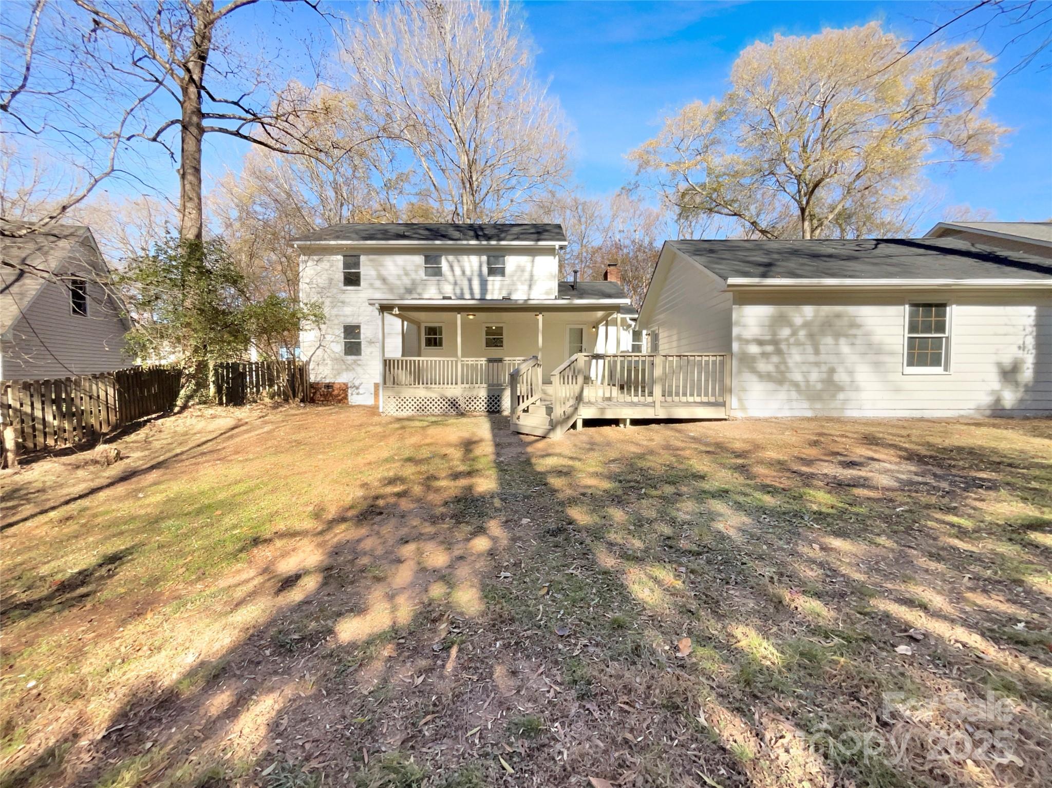 Homes for sale in Fort Mill, SC | 1057 Honeybee Trl, Fort Mill, SC 29715 | MLS# 4329959