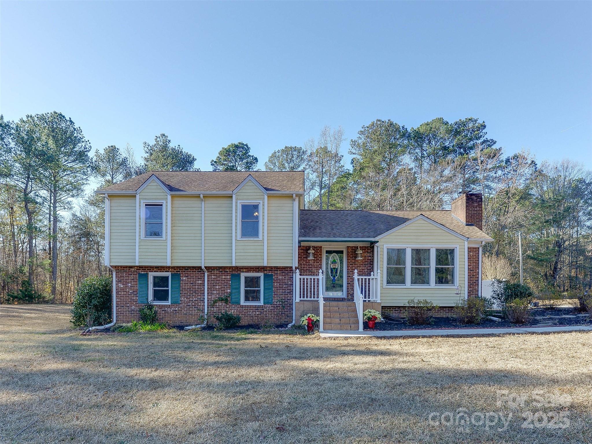 Homes for sale in Lancaster, SC | 3021 University Dr, Lancaster, SC 29720 | MLS# 4330304