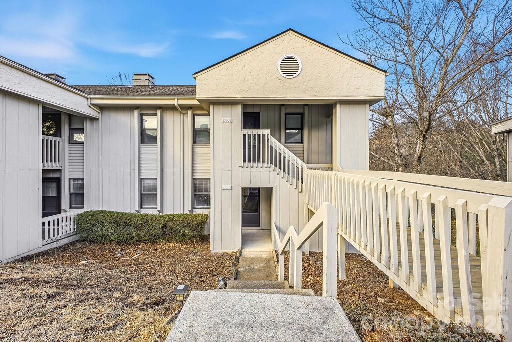 Homes for sale in Asheville, NC | 1605 Abbey Cir, Asheville, NC 28805 | MLS# 4332167