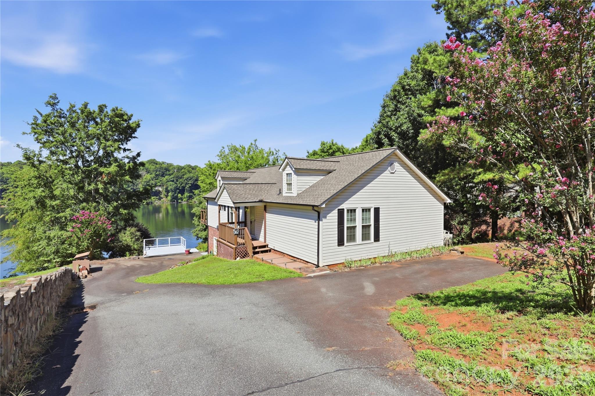 Homes for sale in Stony Point, NC | 105 Mountain Aire Dr, Stony Point, NC 28678 | MLS# 4336468