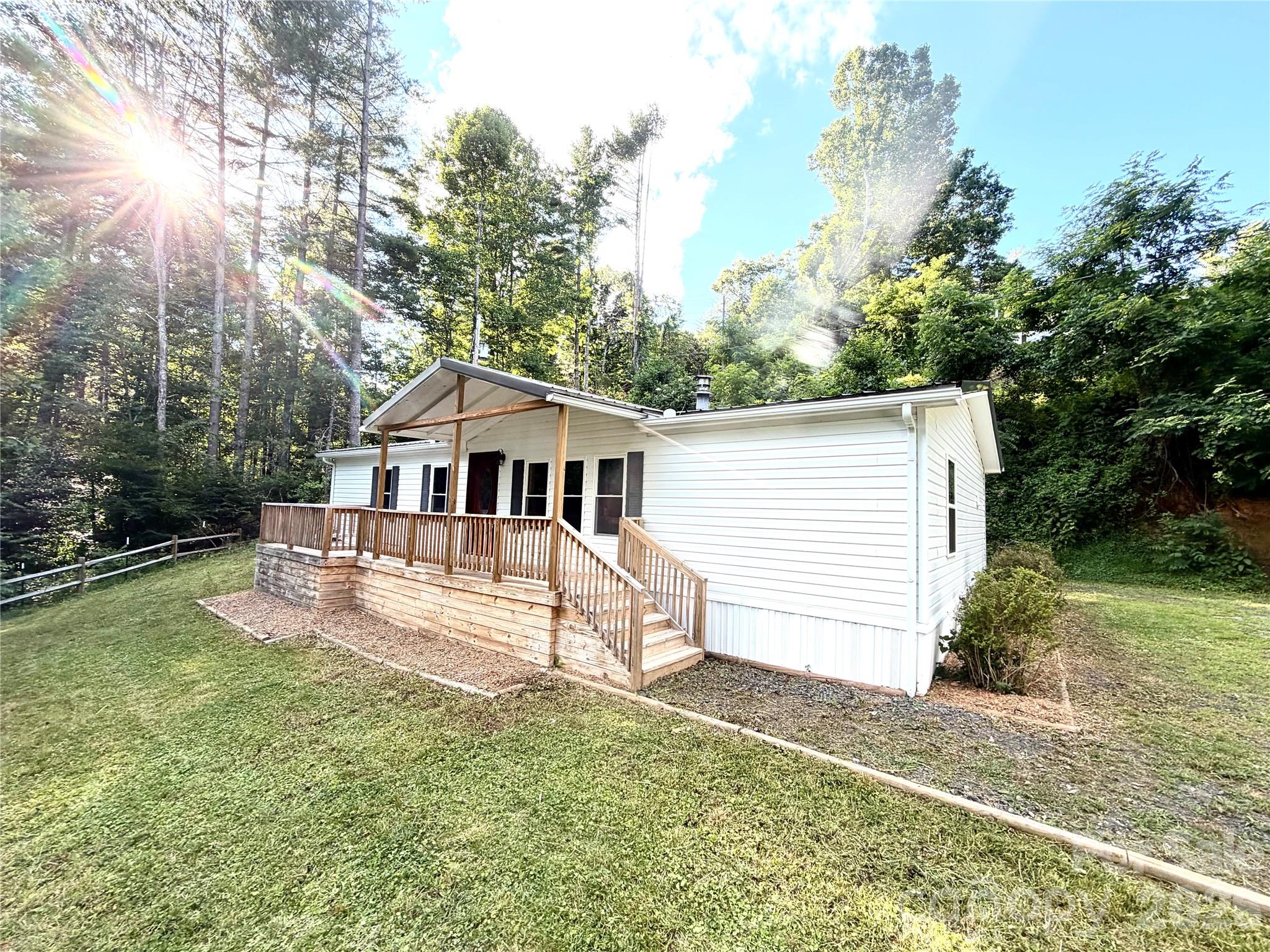 Homes for sale in Burnsville, NC | 1050 Wyatt Town Rd, Burnsville, NC 28714 | MLS# 4337141