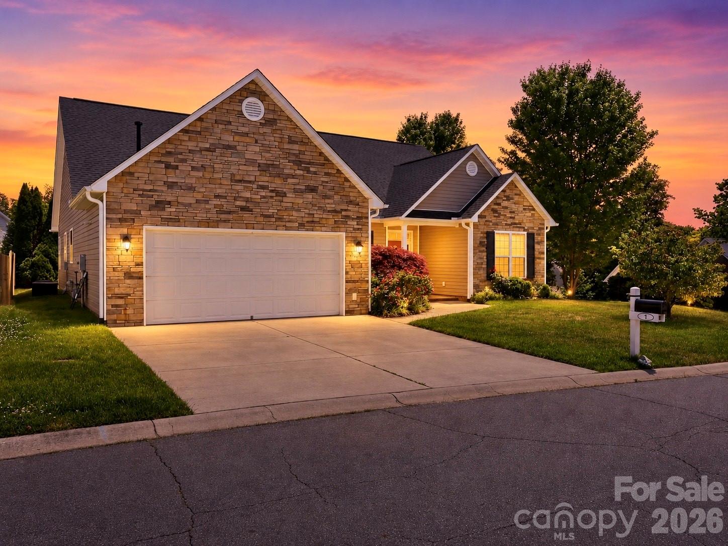 1st image of 1 Breyerton Ct, Asheville, NC 28804 | MLS# 4343147