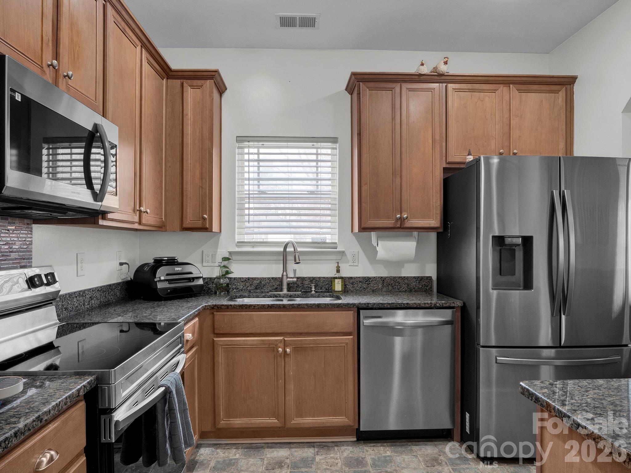 Homes for sale in Charlotte, NC | 5912 Almond Rd, Charlotte, NC 28227 | MLS# 4343784