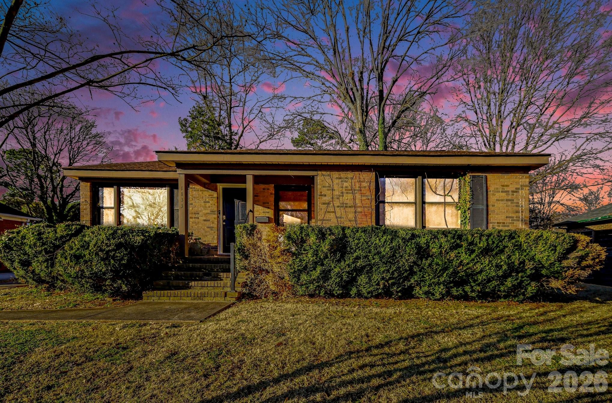 Homes for sale in Charlotte, NC | 1133 Penrose Ln, Charlotte, NC 28217 | MLS# 4345119