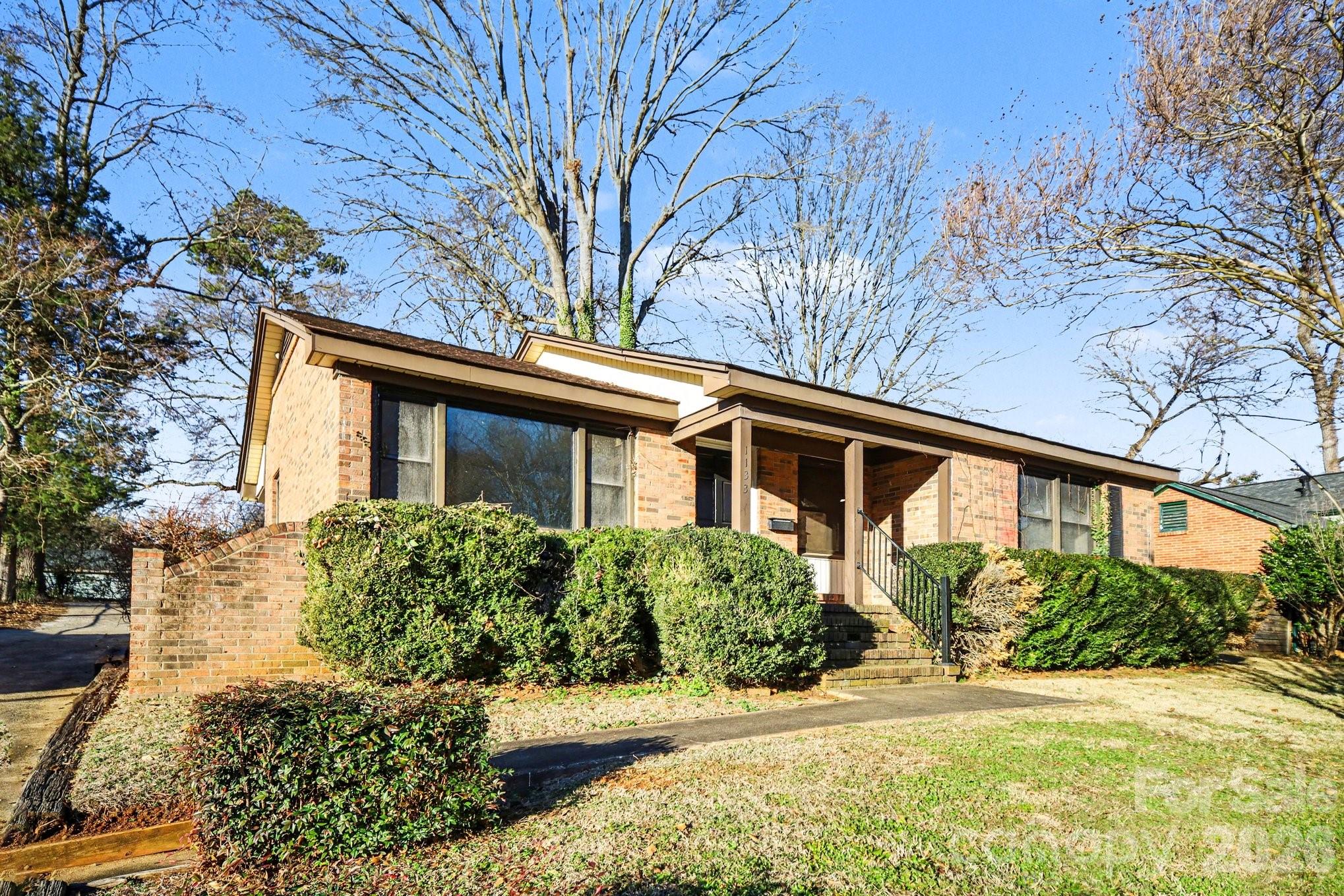 Homes for sale in Charlotte, NC | 1133 Penrose Ln, Charlotte, NC 28217 | MLS# 4345119