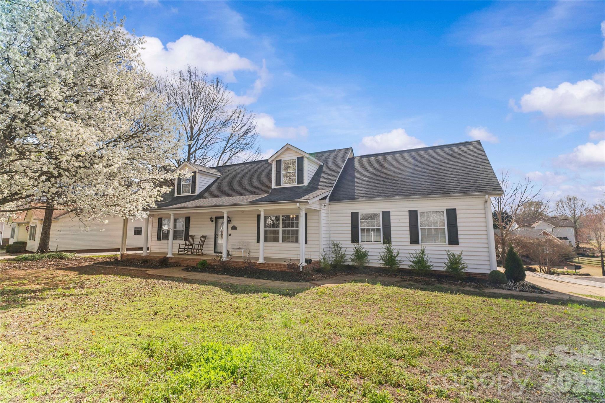 Homes for sale in Belmont, NC | 113 Heather Glen Ln, Belmont, NC 28012 | MLS# 4346611