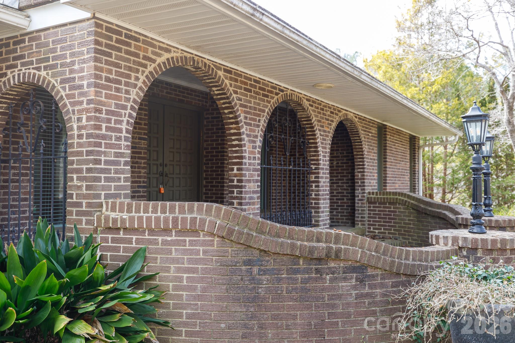 3rd image of 2025 Creekwood Dr, York, SC 29745 | MLS# 4350512