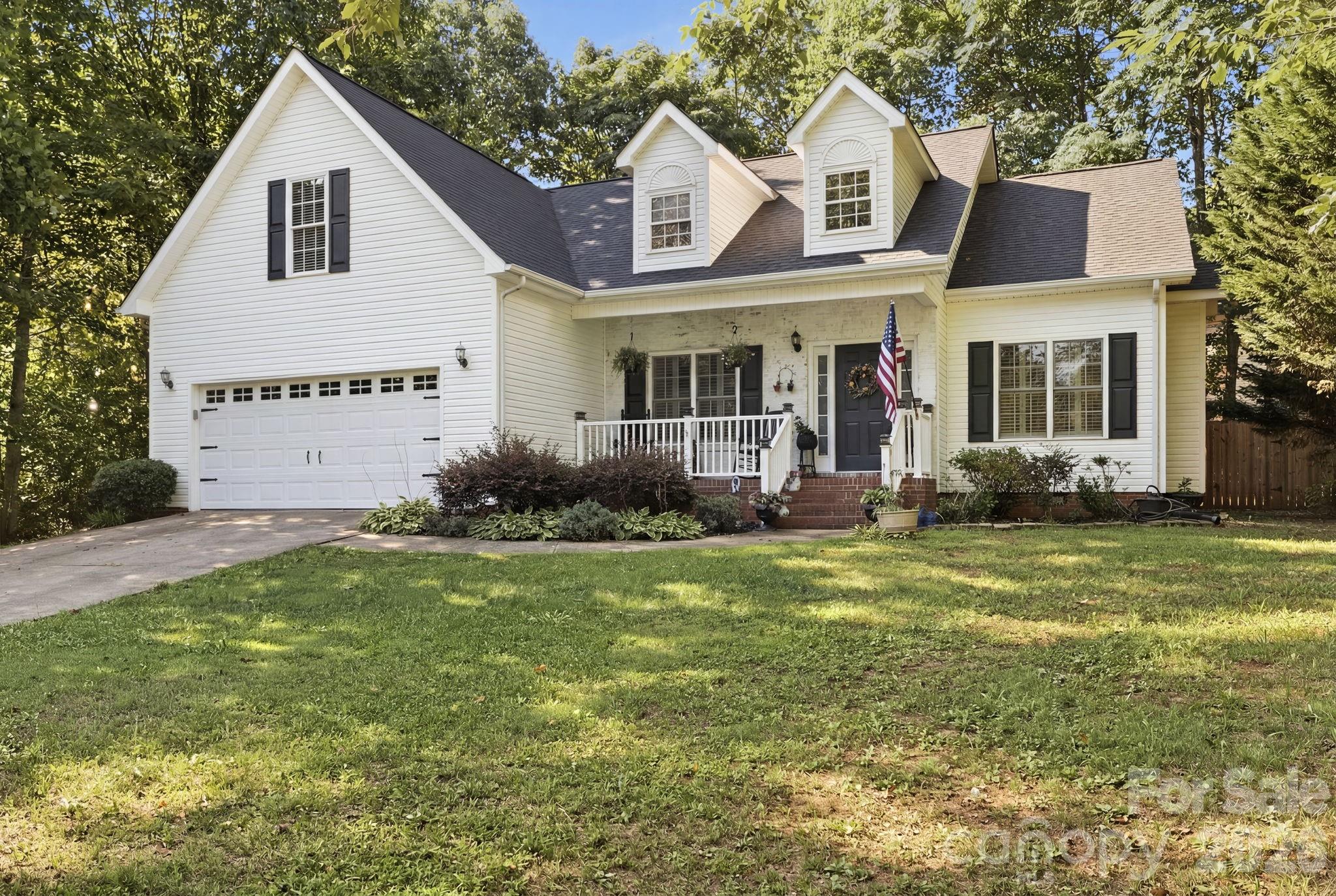 3rd image of 5227 Foley Dr, Hickory, NC 28602 | MLS# 4350532