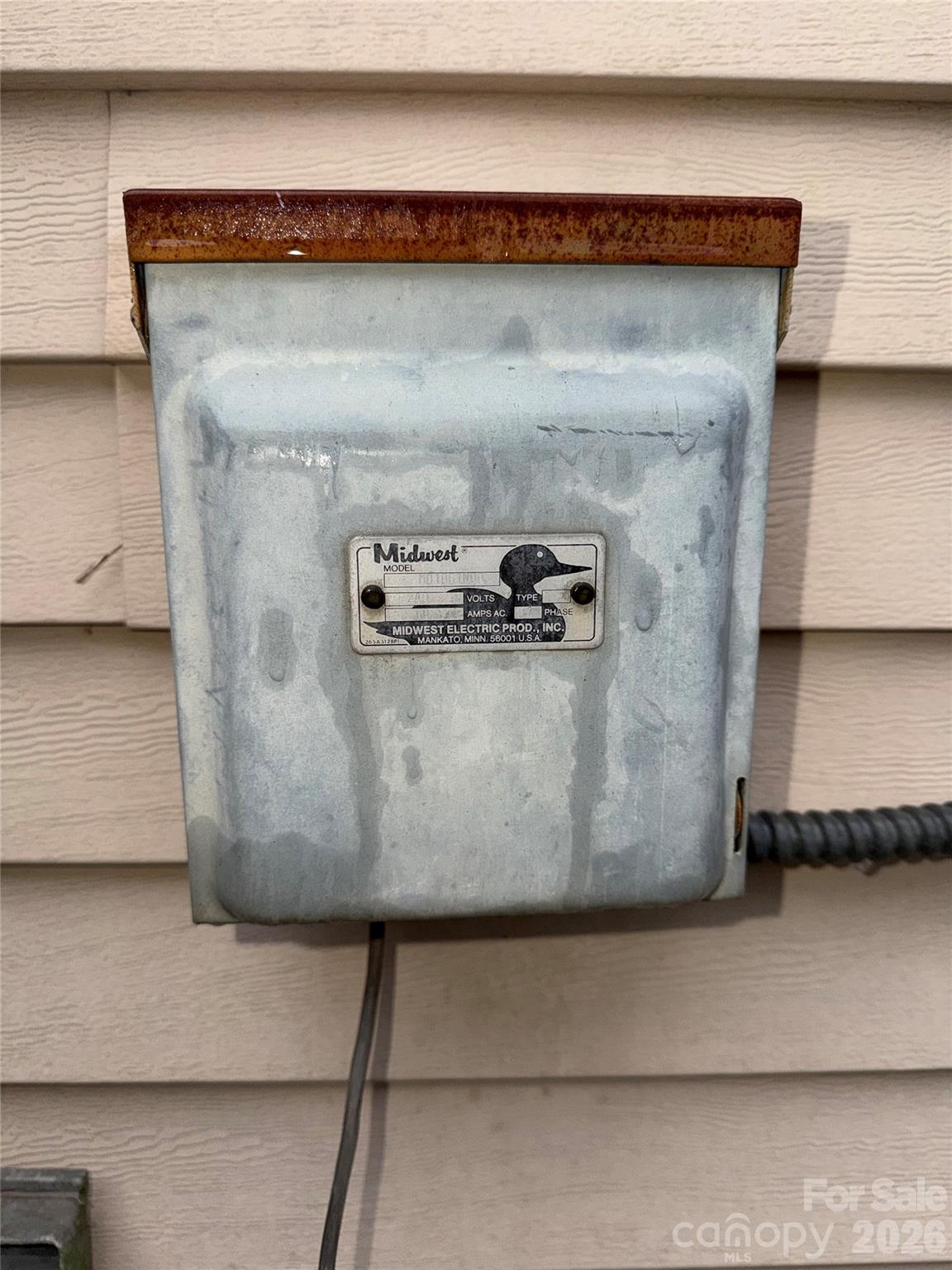 Homes for sale in Charlotte, NC | 7606 Holly Grove Ct, Charlotte, NC 28227 | MLS# 4351302