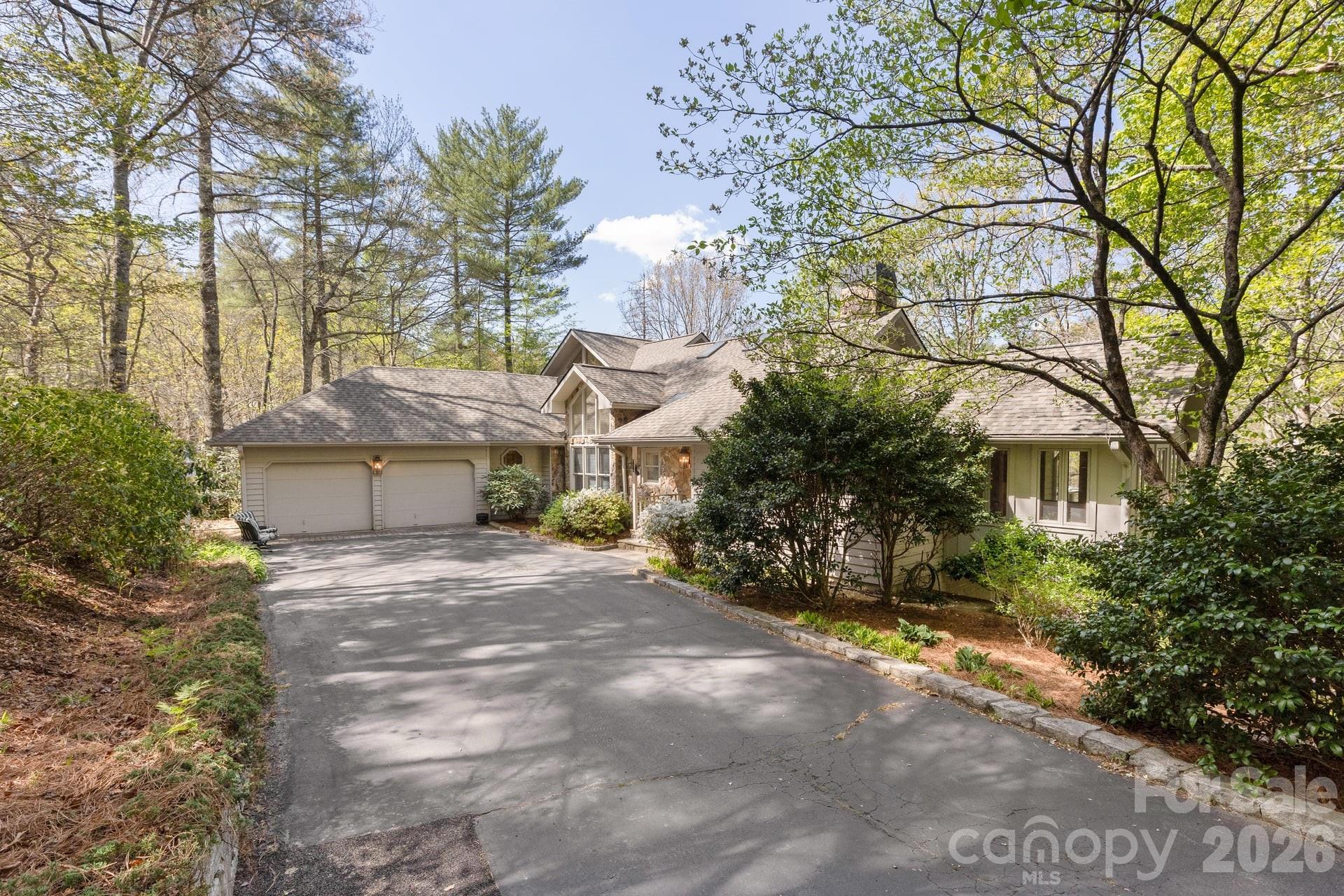 Homes for sale in Sapphire, NC | 940 Winding Creek Rd, Sapphire, NC 28774 | MLS# 4352136