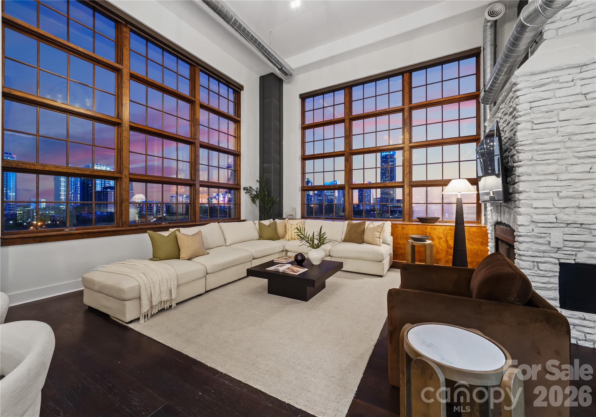 3rd image of 715 N Graham St, Charlotte, NC 28202