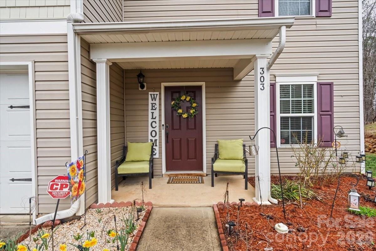 Homes for sale in Concord, NC | 303 Olde North Church Dr #38, Concord, NC 28025 | MLS# 4352314