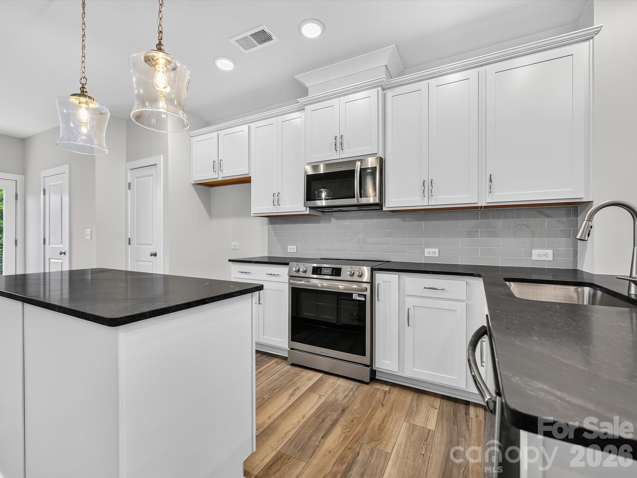 5th image of 1132 Bismuth Ln, Charlotte, NC 28211 | MLS# 4352491