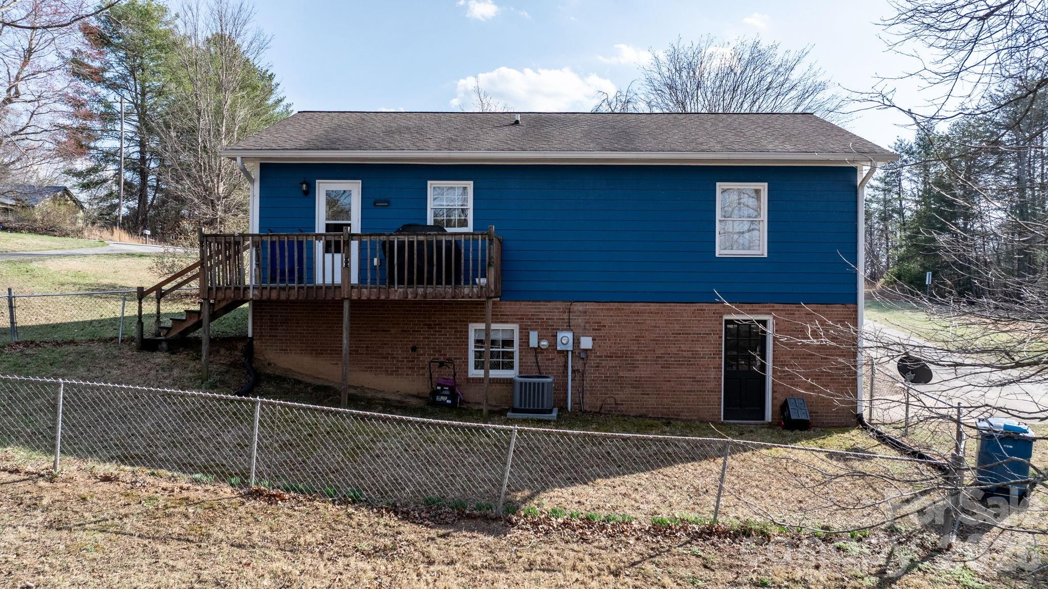 Homes for sale in Lenoir, NC | 3384 Sheely Rd, Lenoir, NC 28645 | MLS# 4354620