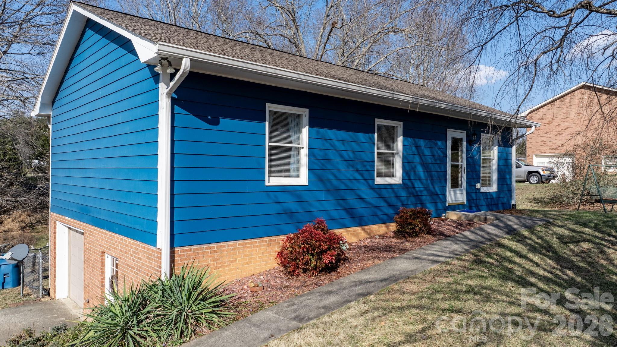 Homes for sale in Lenoir, NC | 3384 Sheely Rd, Lenoir, NC 28645 | MLS# 4354620