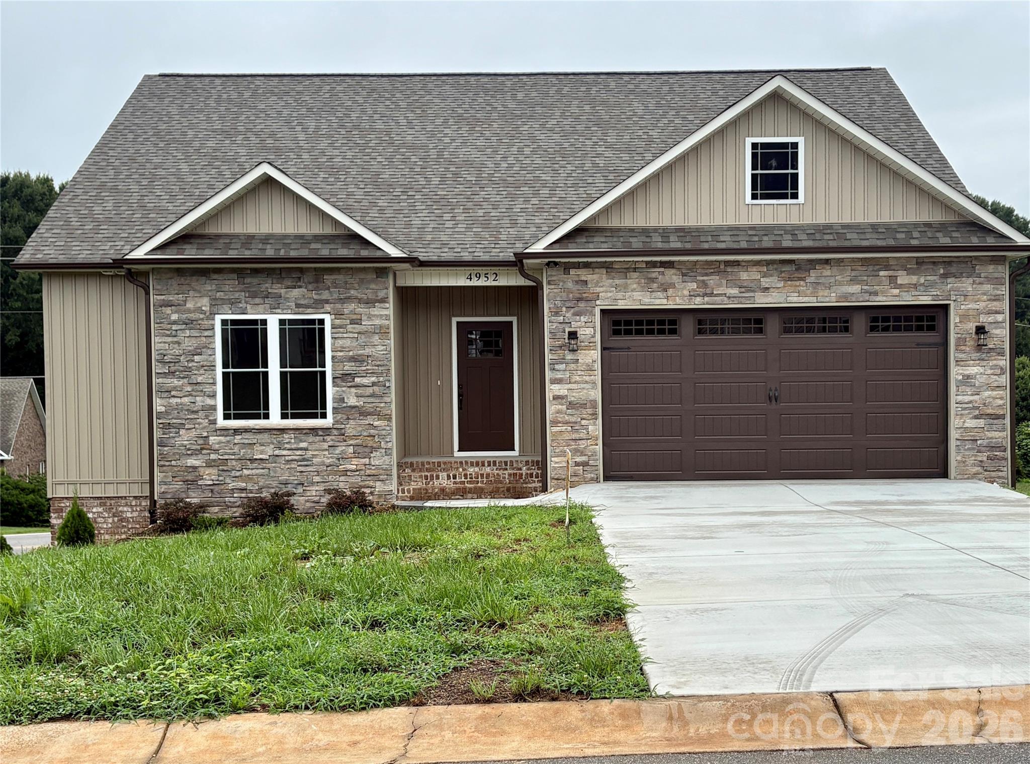 1st image of 4952 Southview Dr, Hickory, NC 28602 | MLS# 4354852