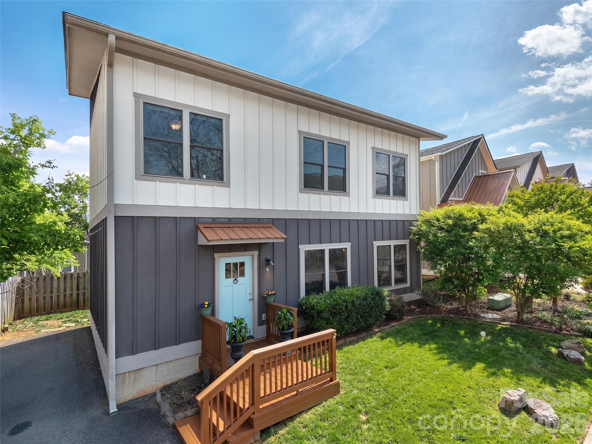 1st image of 4 Grinnell St, Asheville, NC 28806 | MLS# 4355094