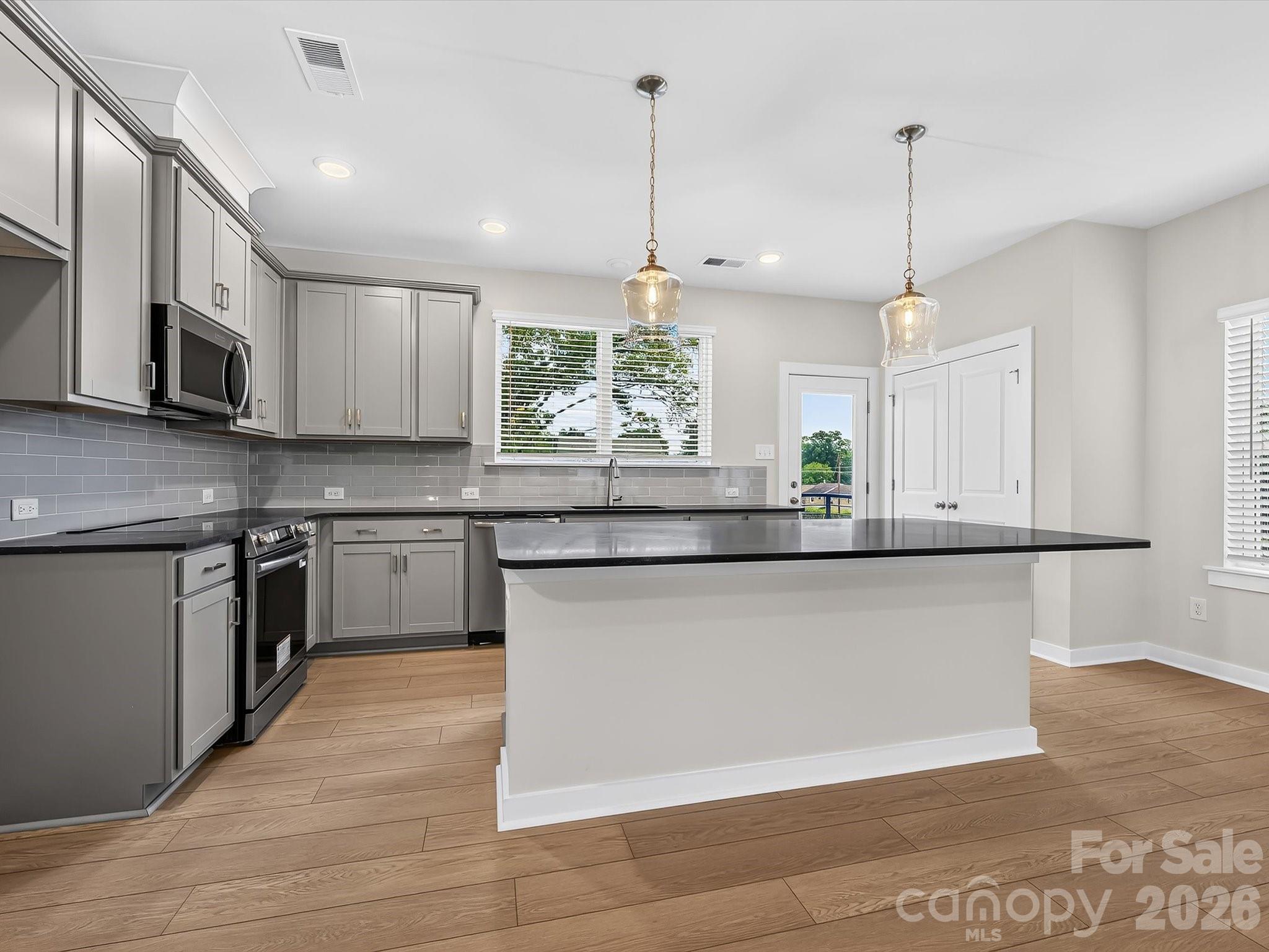 4th image of 1144 Bismuth Ln, Charlotte, NC 28211 | MLS# 4355308