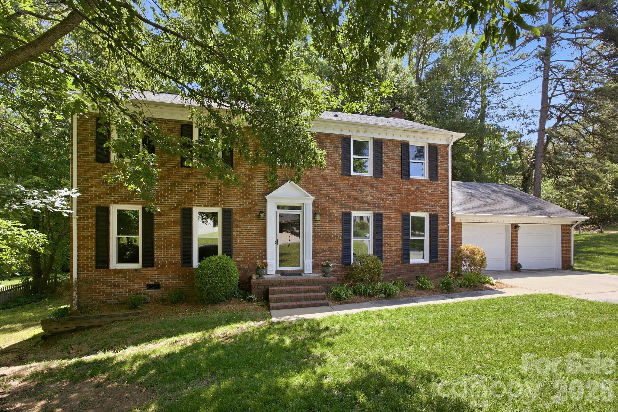 Homes for sale in Charlotte, NC | 2011 Windlock Dr, Charlotte, NC 28270 | MLS# 4362953