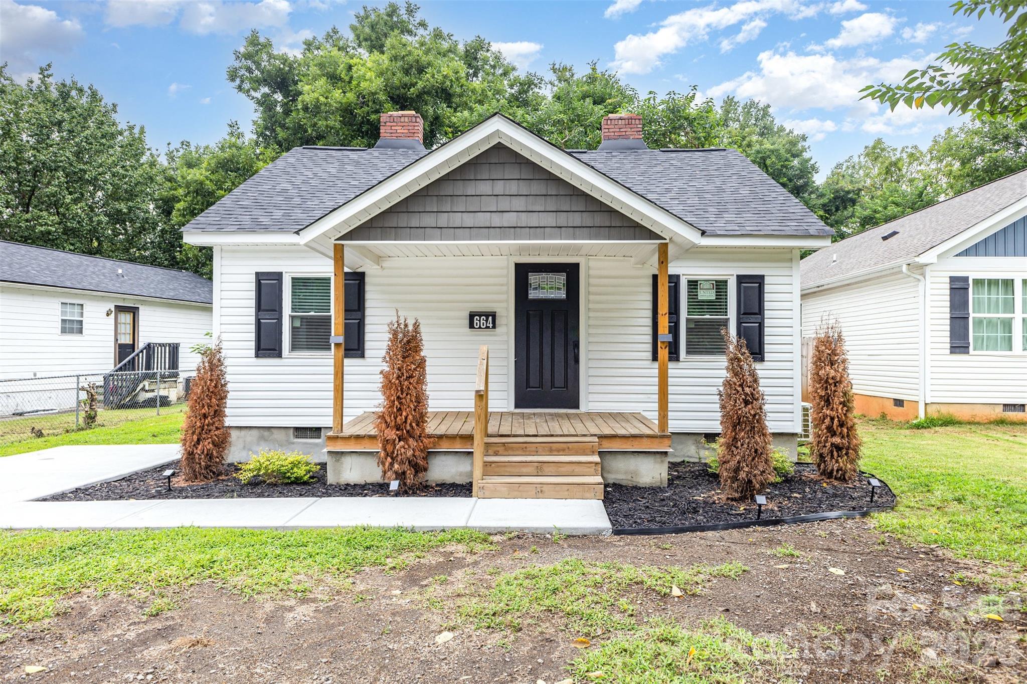 Homes for sale in Rock Hill, SC | 664 Simpson St, Rock Hill, SC 29730 | MLS# 4364805
