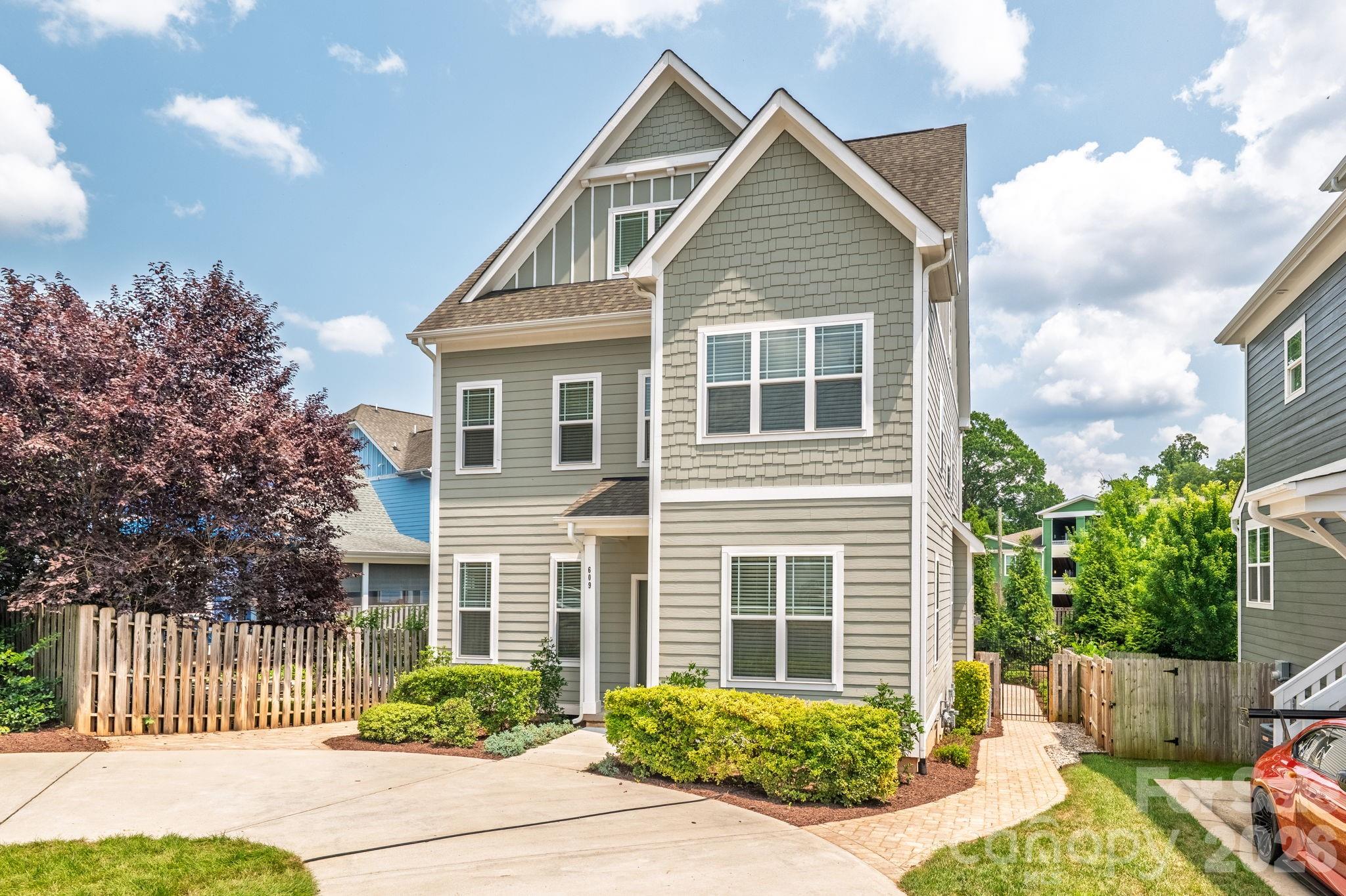 3rd image of 609 Welker St, Charlotte, NC 28204 | MLS# 4365340