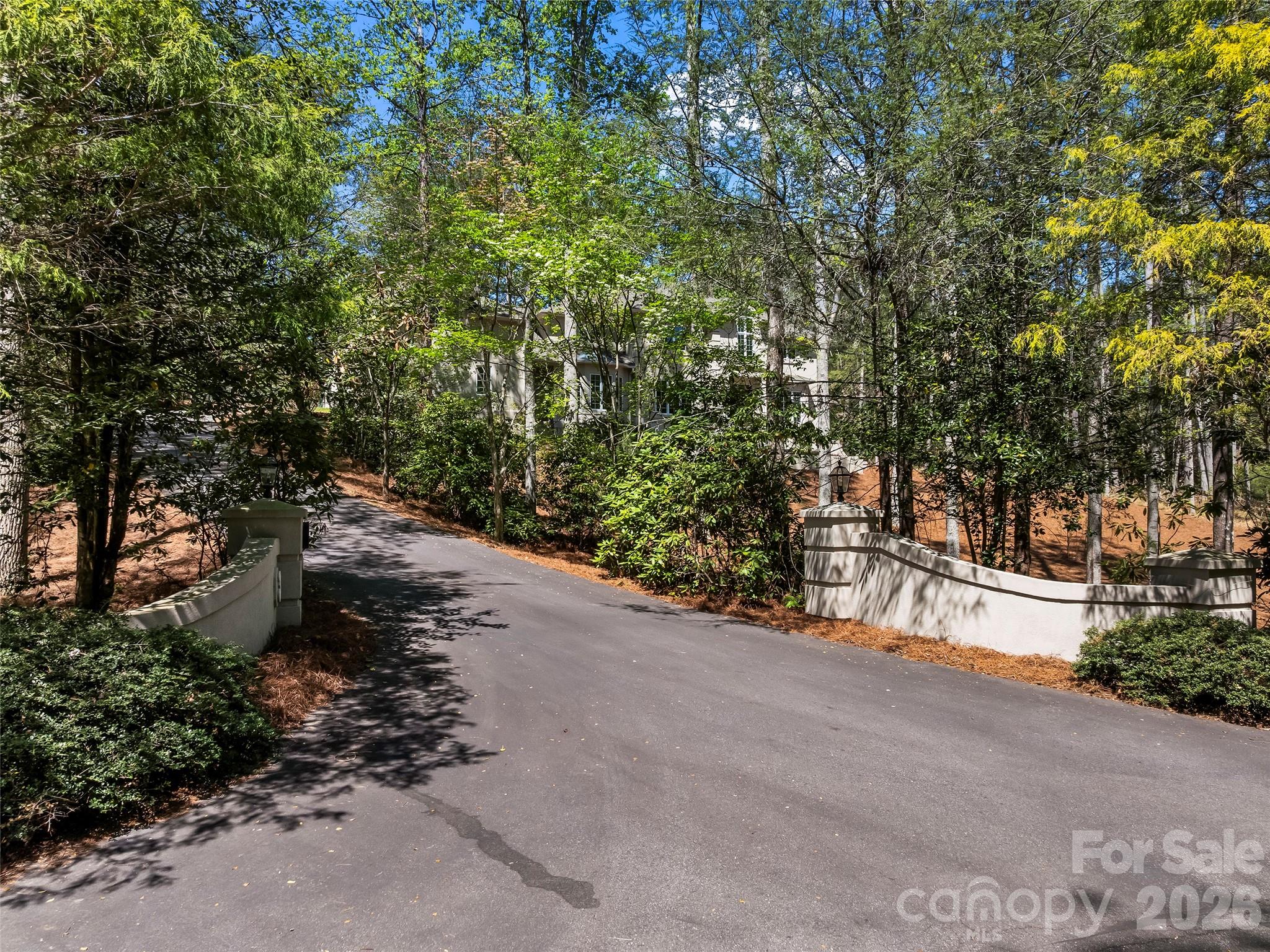 Homes for sale in Asheville, NC | 3 Fir Tree Ln, Asheville, NC 28803 | MLS# 4365505