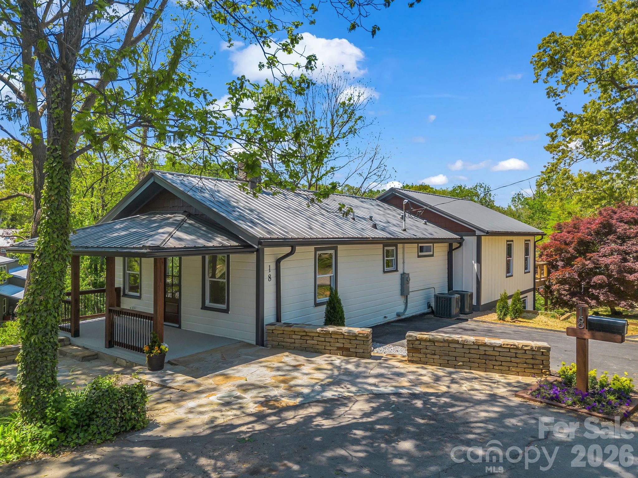 2nd image of 18 Worley Pl, Asheville, NC 28806 | MLS# 4366279