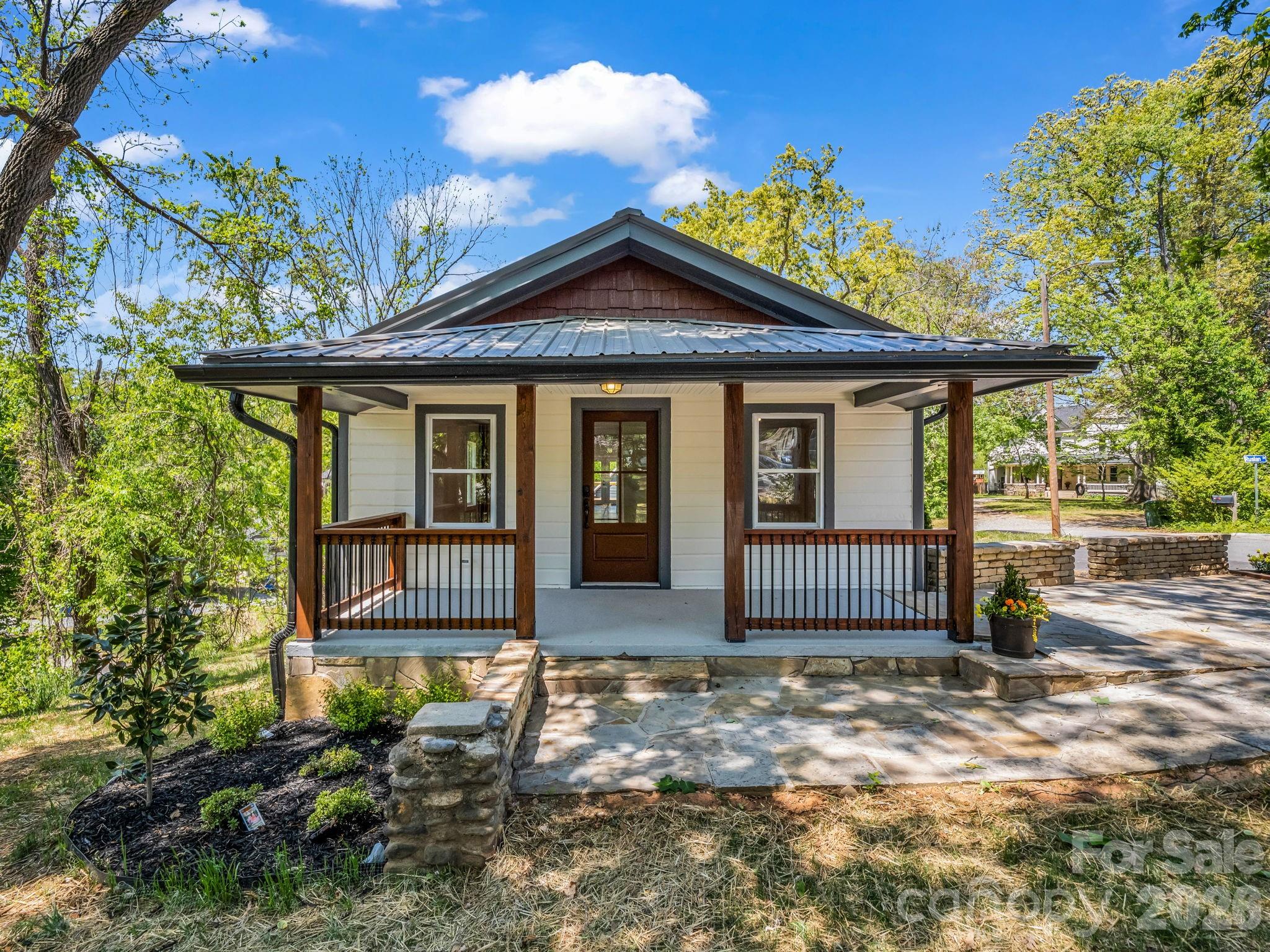 3rd image of 18 Worley Pl, Asheville, NC 28806 | MLS# 4366279