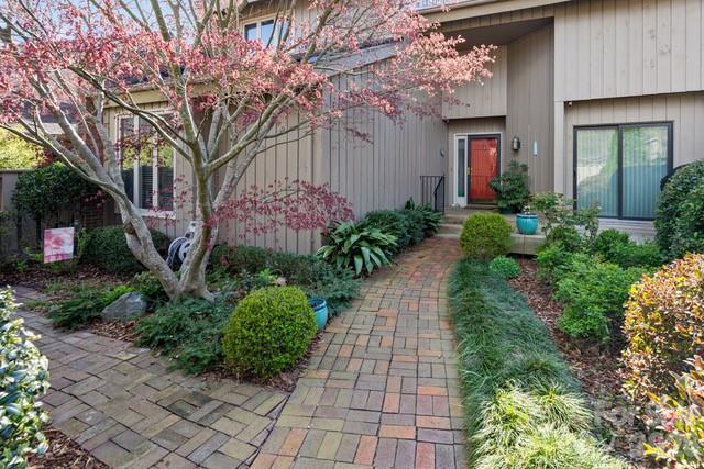 1st image of 5120 Dunes Ct, Charlotte, NC 28226 | MLS# 4367666