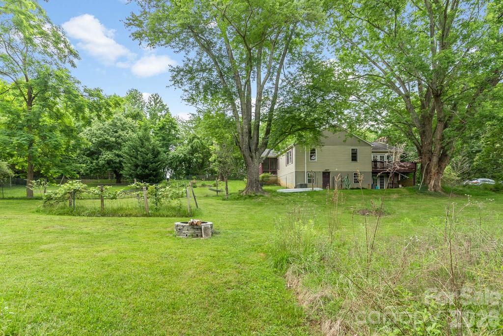 5th image of 3 Odie Ln, Candler, NC 28715 | MLS# 4367725