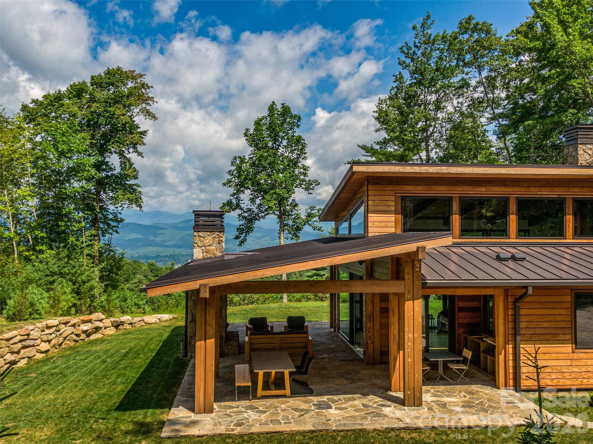 Photo 2 of Single family home for sale at 30 Banks Ln, Brevard, NC 28712 | MLS# 4367938 | Listing updated on 2026-09-04