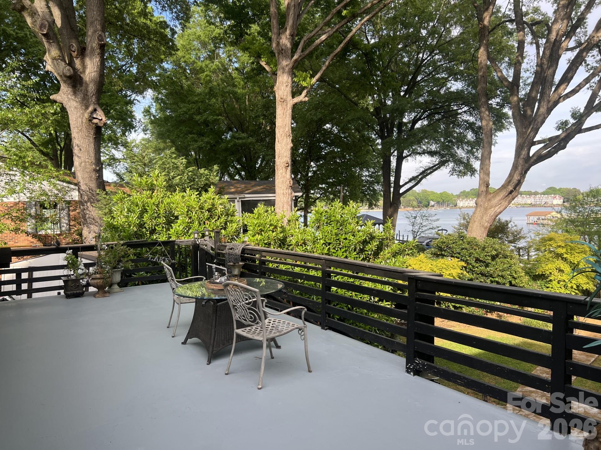 Homes for sale in Cornelius, NC | 21510 Norman Shores Dr, Cornelius, NC 28031 | MLS# 4368020
