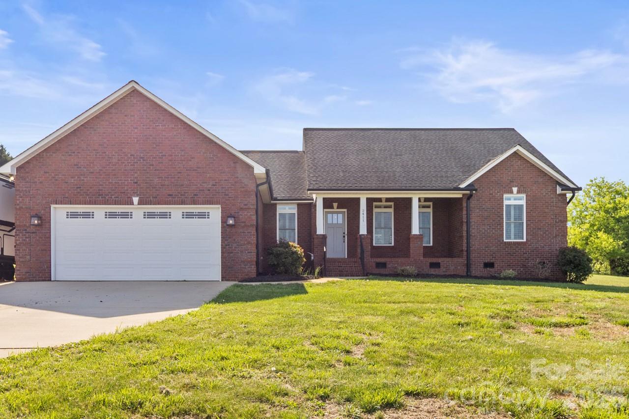 1st image of 2411 Carriage Ln, Lincolnton, NC 28092 | MLS# 4369152